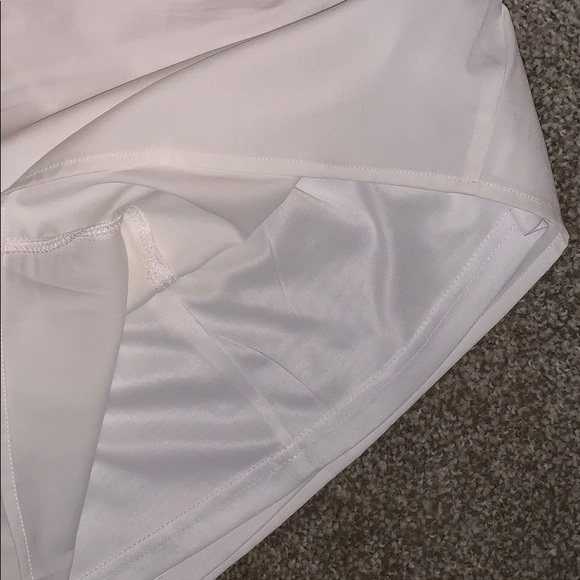 NWT Tobi White Dress size Large - Picture 5 of 5